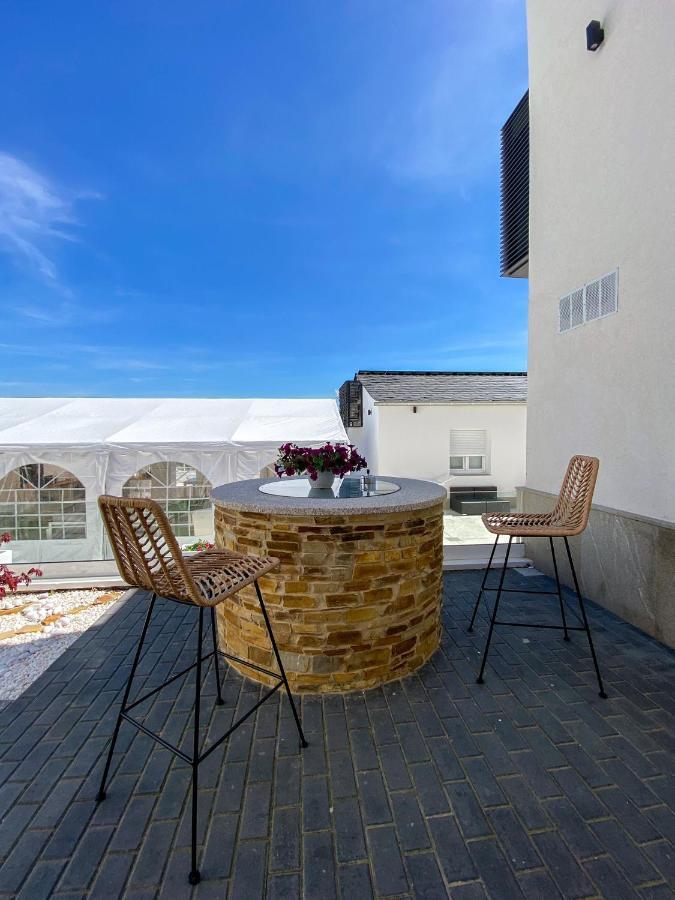 Portosantiago Boutique & Rooms Portomarin Bagian luar foto